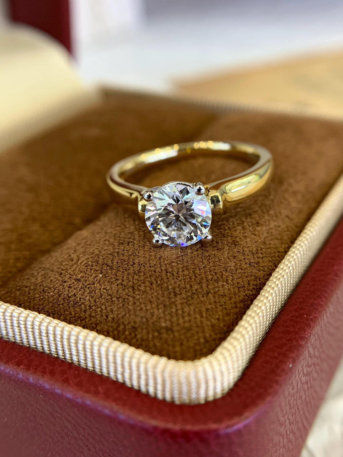 The Original — Round Diamond Solitaire · Yellow Gold