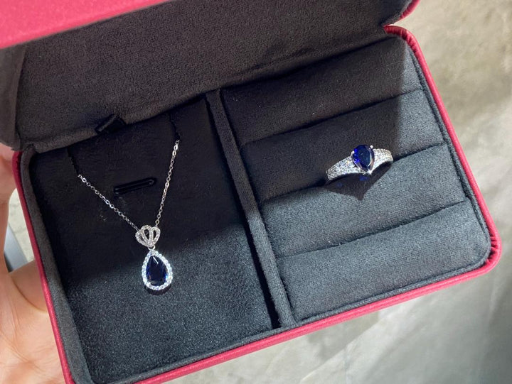 Head to Heart — Pear Sapphire Jewelry Set · Necklace & Ring