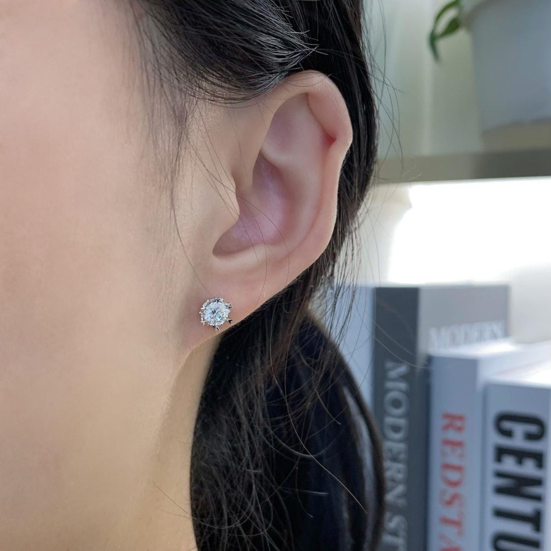 Minimal Flower, Maximum Impact — Marquise Diamond Studs · 14K Gold