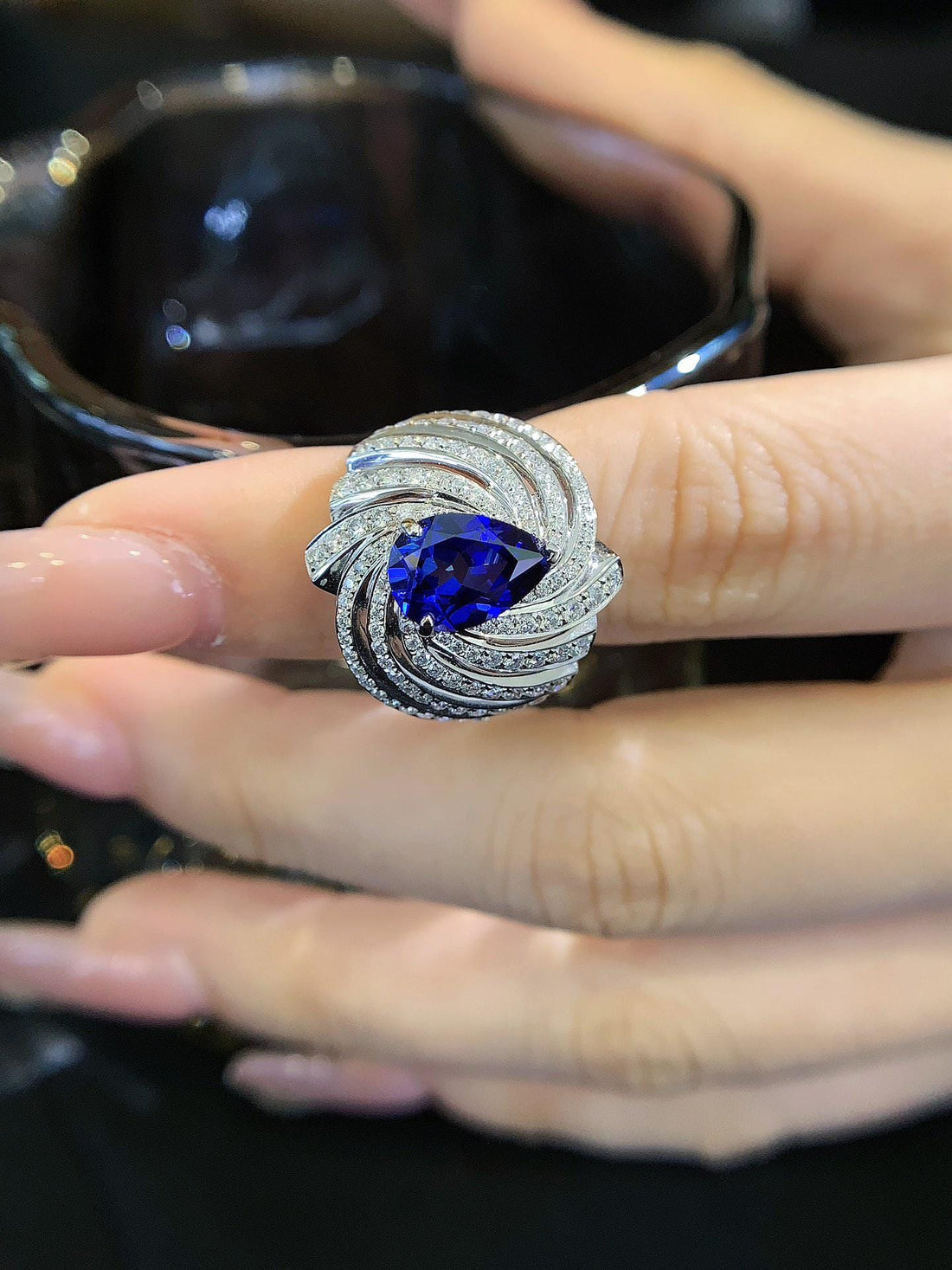 The Teardrop That Dazzles — Pear Sapphire Swirl Halo Ring · 14K White Gold